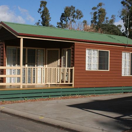 Lake Fyans Holiday Park Room photo