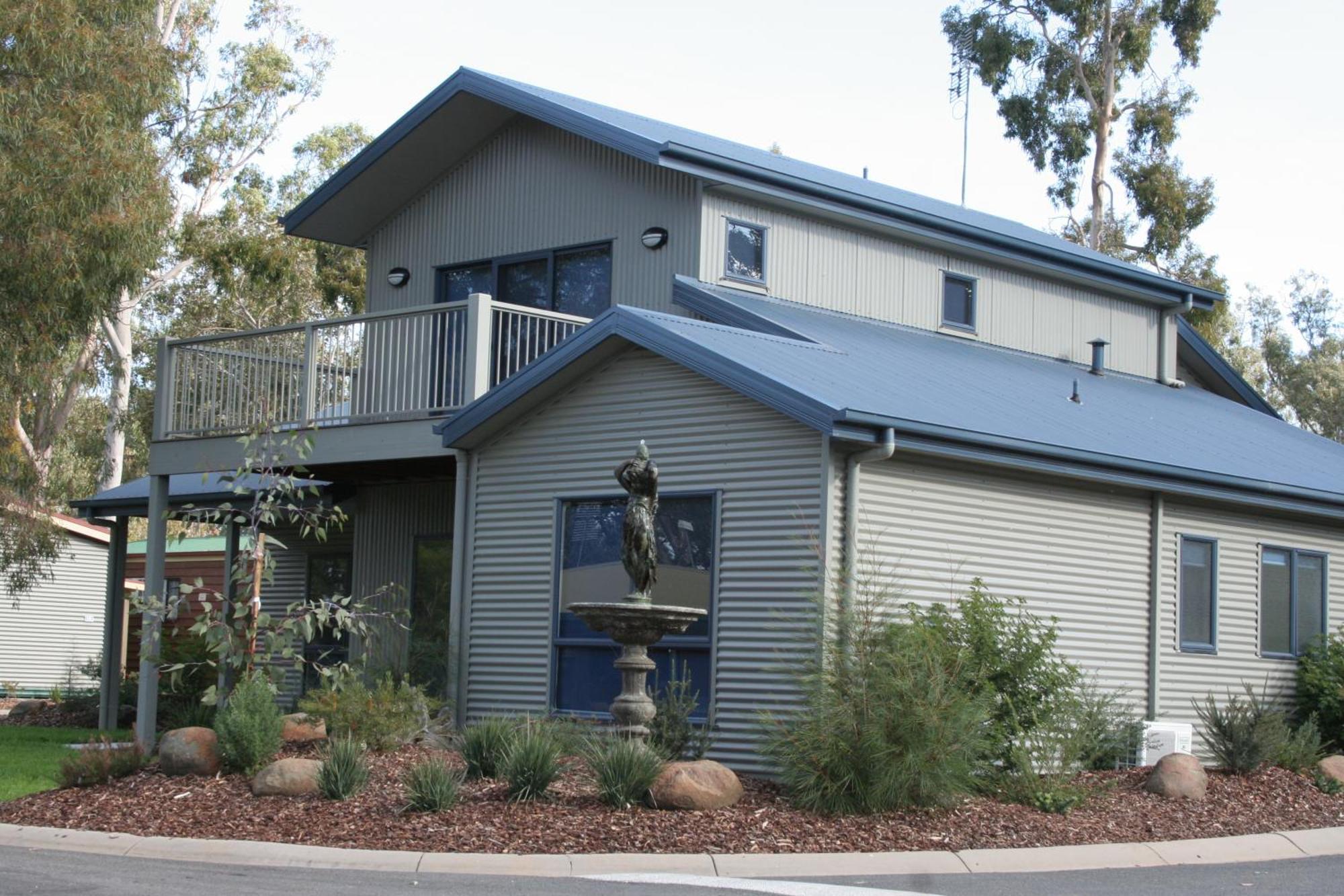 Lake Fyans Holiday Park Room photo