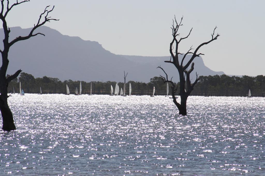 Lake Fyans Holiday Park Exterior photo