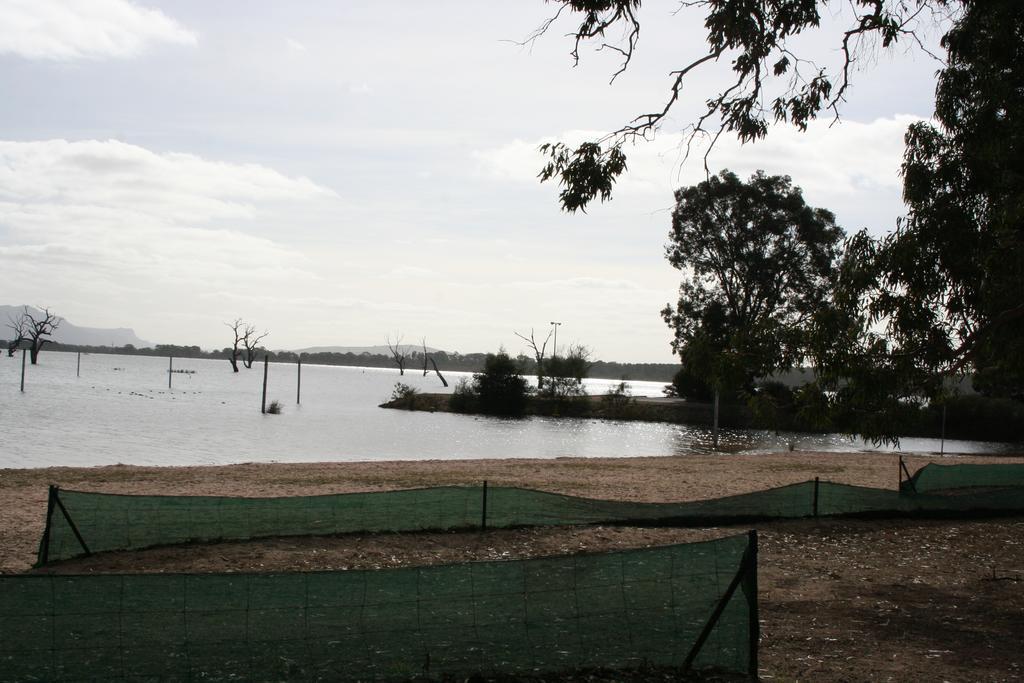 Lake Fyans Holiday Park Exterior photo