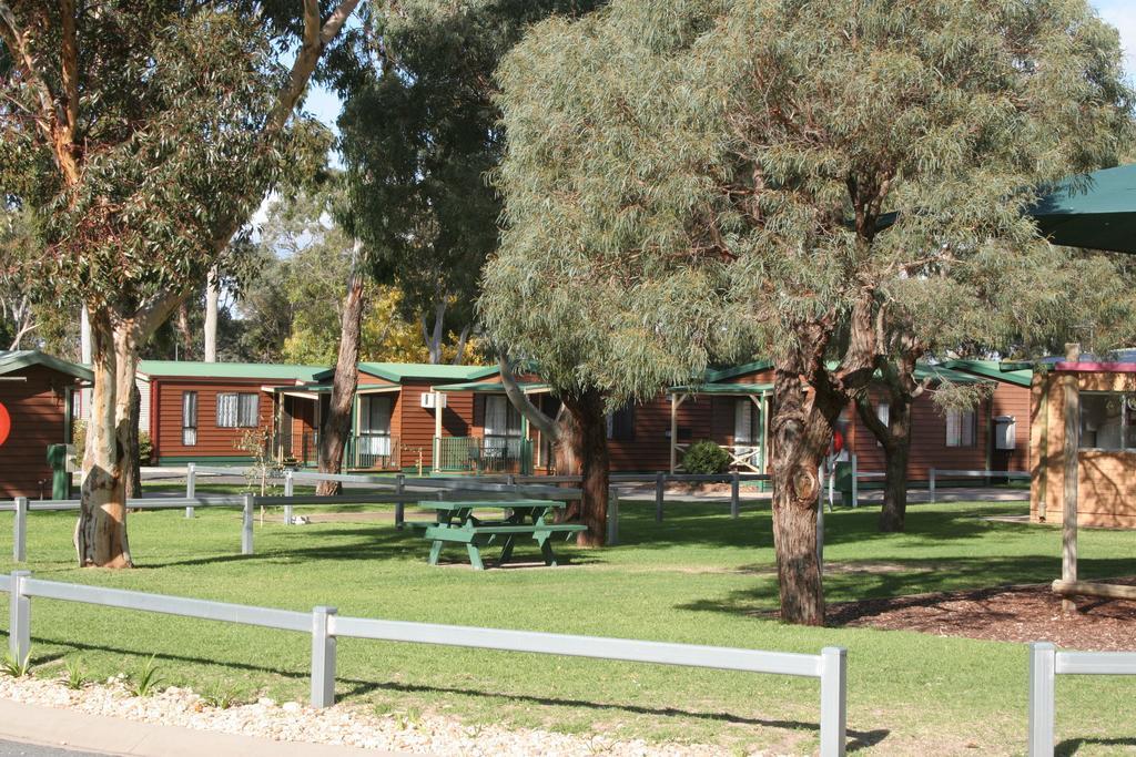 Lake Fyans Holiday Park Exterior photo