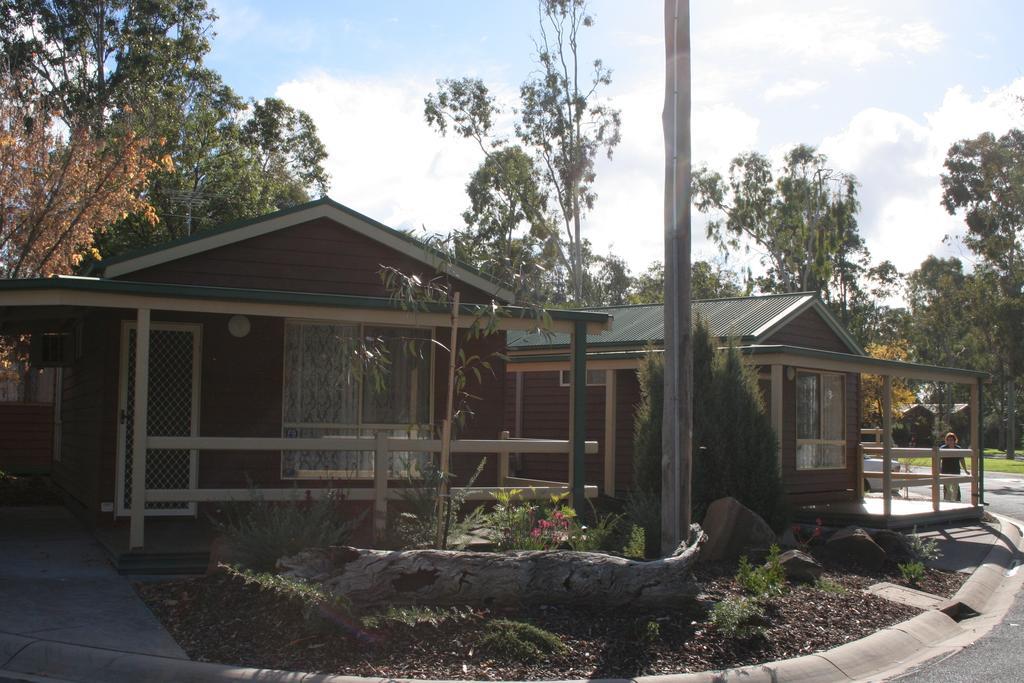 Lake Fyans Holiday Park Room photo